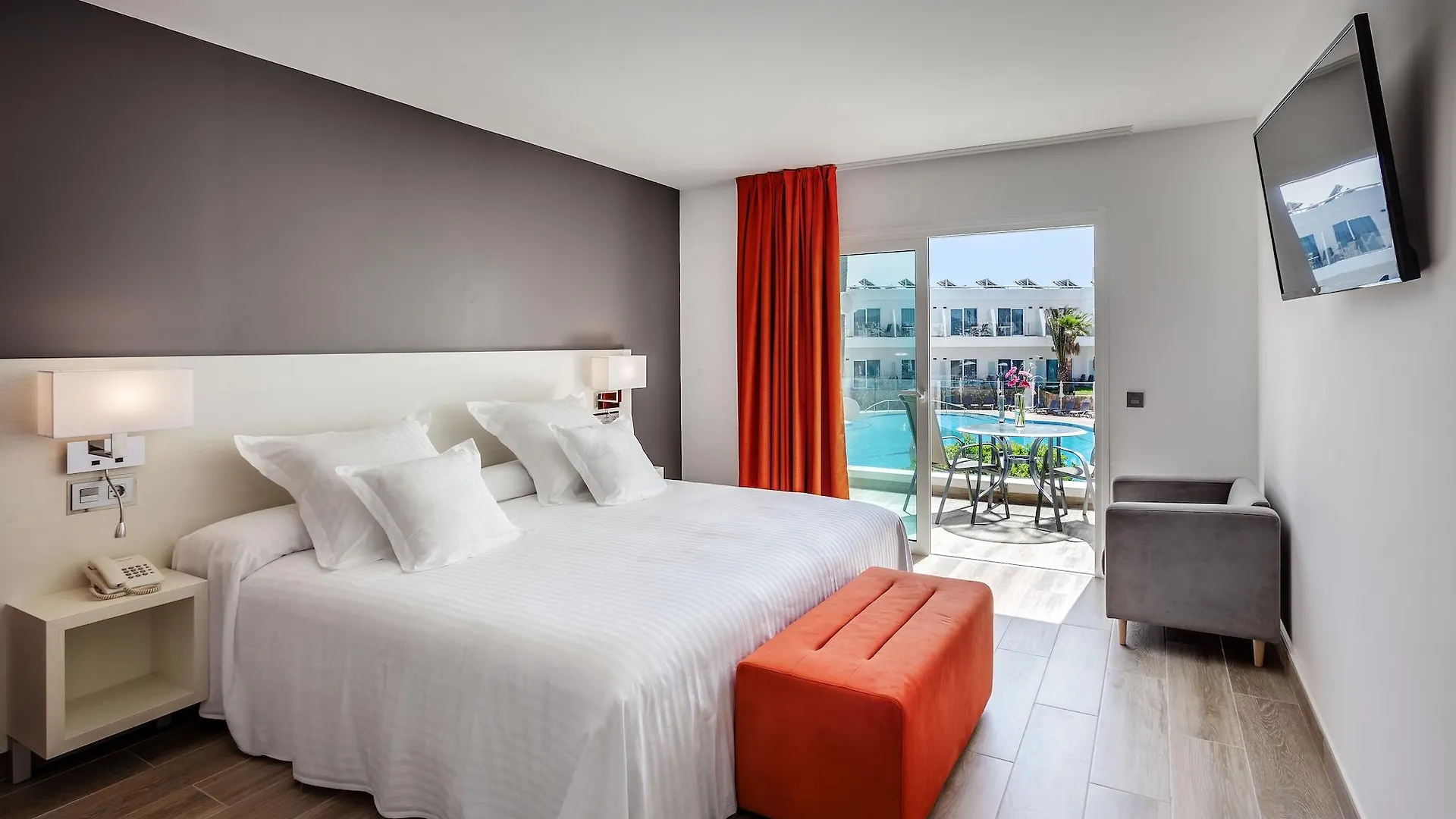 Barcelo Corralejo Sands Hotel