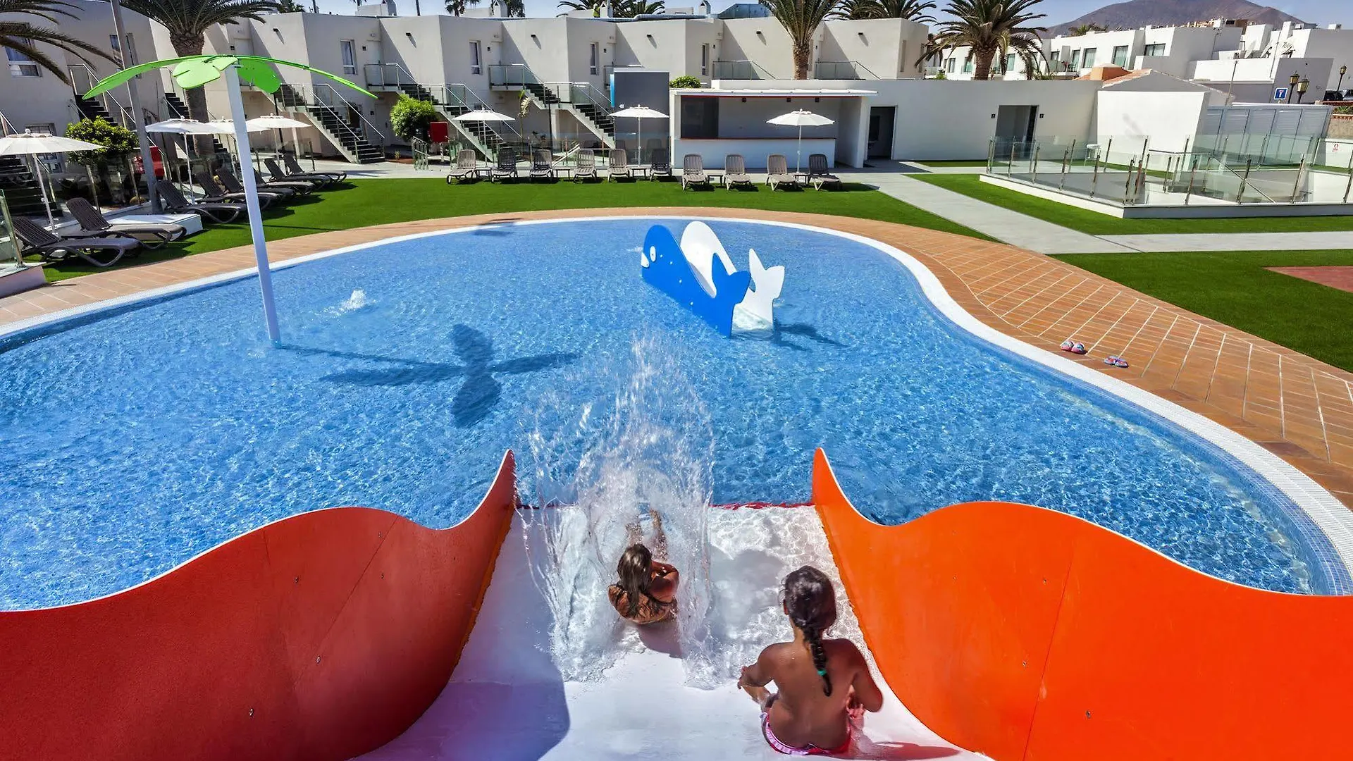 Barcelo Corralejo Sands 4*,