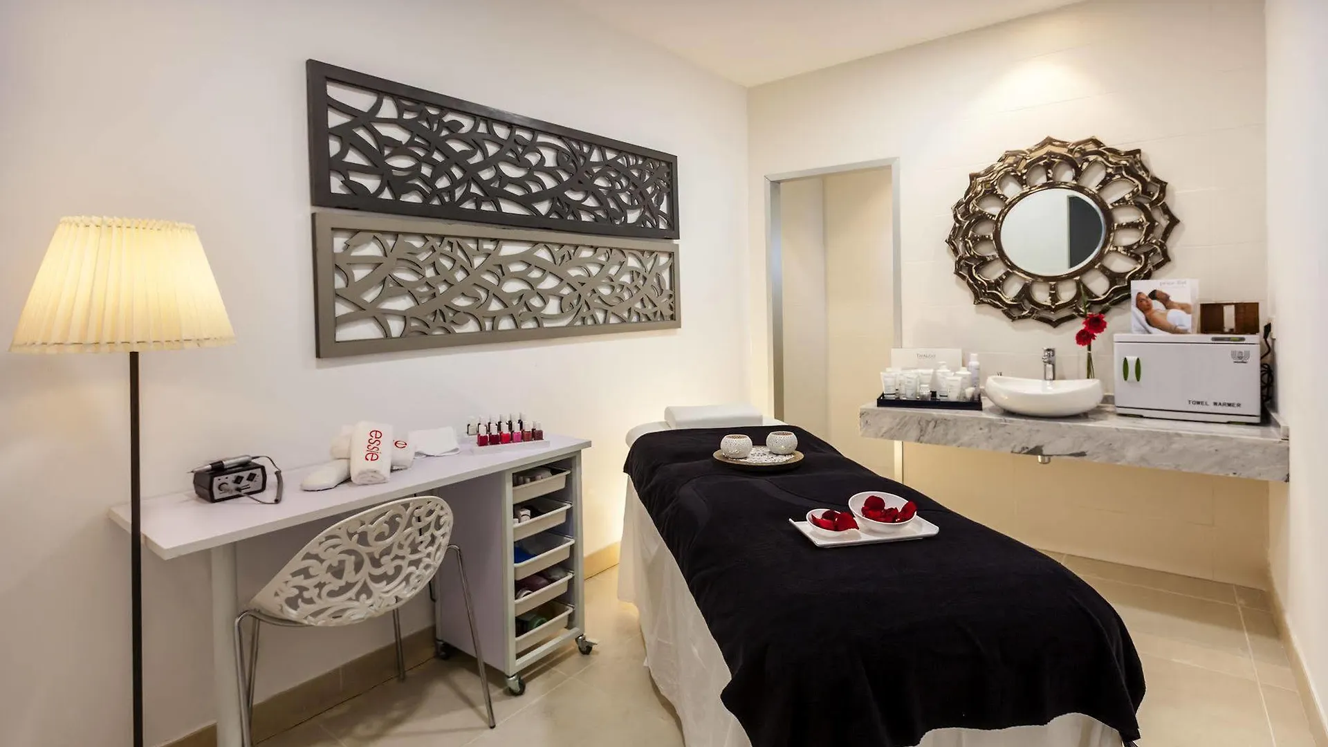 Barcelo Corralejo Sands Hotel